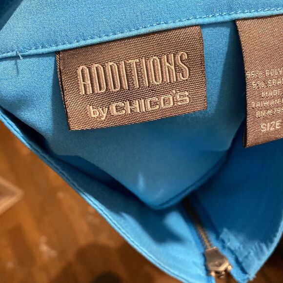 Additions By Chico's Women's Size 1 (M) Light Blue Windbreaker Jacket - Picture 4 of 5